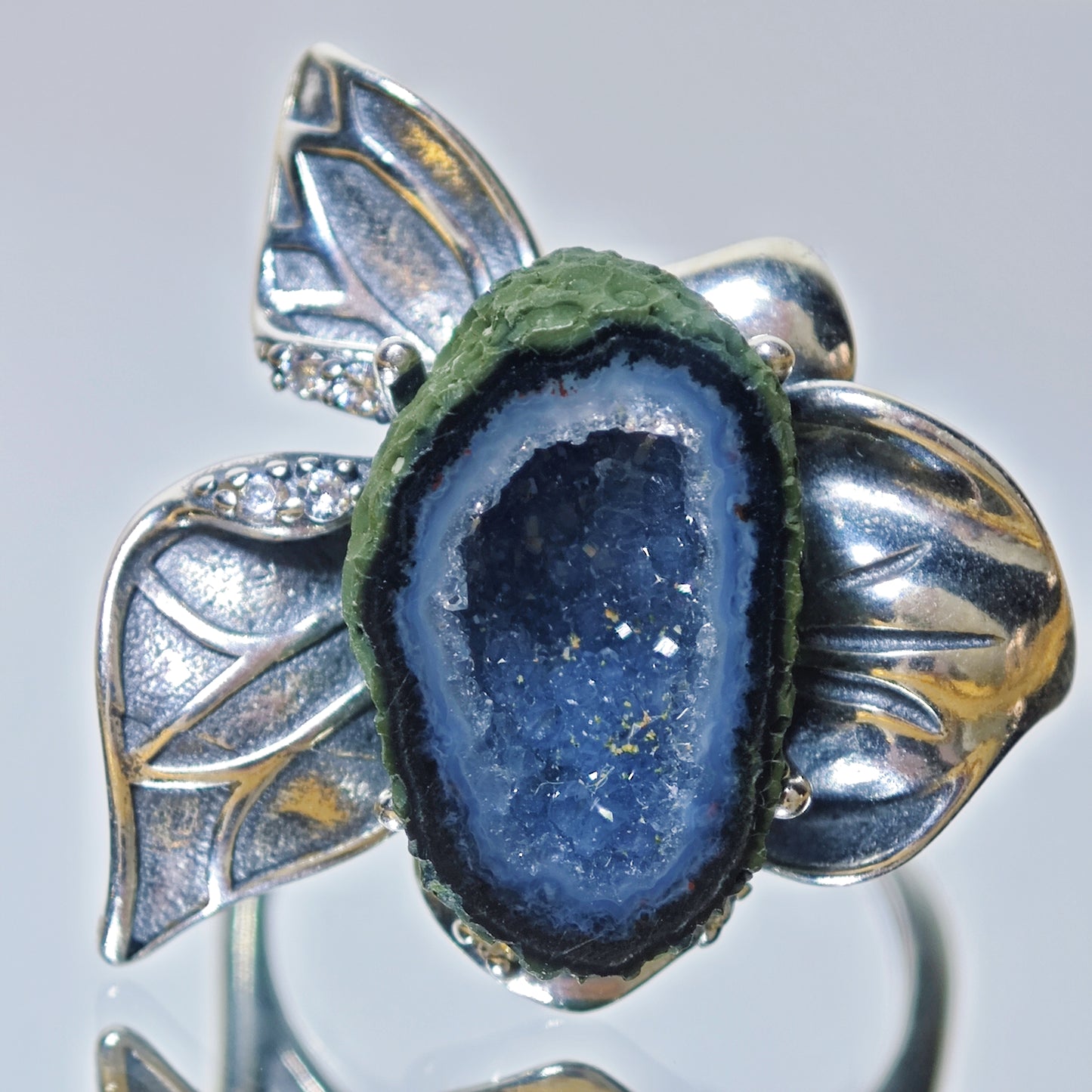 LANYI Floral Chronos Geode