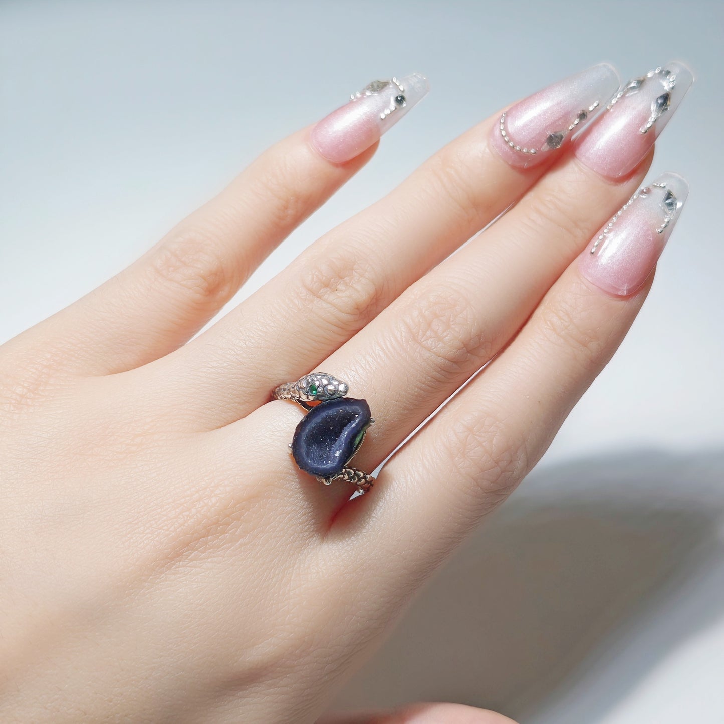 LANYI Eclipse Serpent Vault
